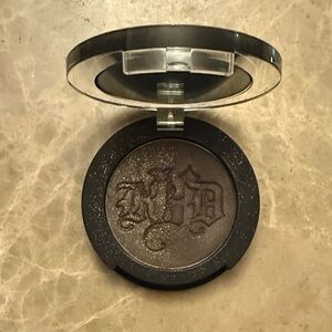 Kat Von D Rock 'n' Roll Eyeshadow Duo in Riff Raff